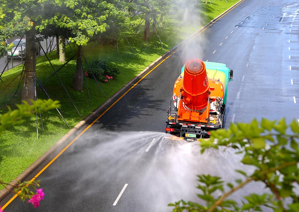 清扫道路对城市整体美观和可持续性有何影响？